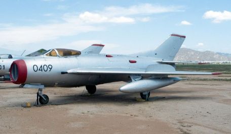 Mikoyan-Gurevich MiG-19 (Farmer) (COLD WAR, INDO-PAK WAR, IRAN-IRAQ WAR, SIX DAY WAR, VIETNAM WAR, WARSAW PACT) Mikoyan-Gurevich MiG-19 (Farmer)