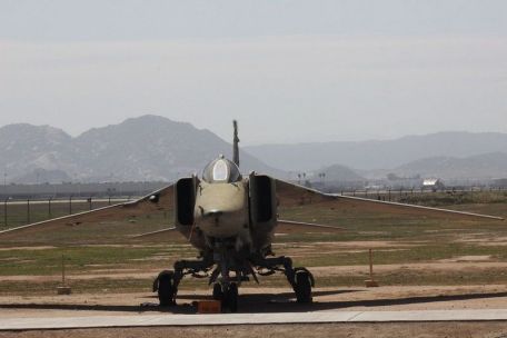 Mikoyan-Gurevich MiG-23 (Flogger) (1982 LEBANON WAR, COLD WAR, GULF WAR, IRAN-IRAQ WAR, MODERN AIRCRAFT, WARSAW PACT) Mikoyan-Gurevich MiG-23 (Flogger)