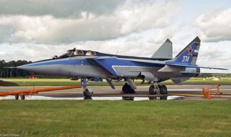 Mikoyan MiG-31 (Foxhound) (4TH GENERATION, COLD WAR, MODERN AIRCRAFT) Mikoyan MiG-31 (Foxhound)