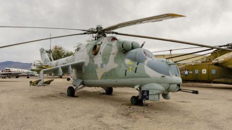 Mil Mi-24 (Hind) (1982 LEBANON WAR, COLD WAR, IRAN-IRAQ WAR, MODERN AIRCRAFT, SOVIET-AFGHAN WAR, WARSAW PACT) Mil Mi-24 (Hind)
