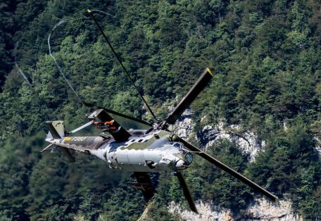 Mil Mi-35 (Hind) (MODERN AIRCRAFT) Mil Mi-35 (Hind)