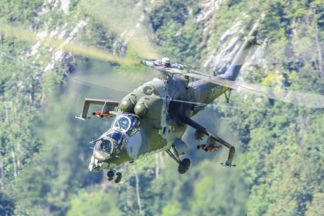 Mil Mi-35 (Hind) (MODERN AIRCRAFT) Mil Mi-35 (Hind)