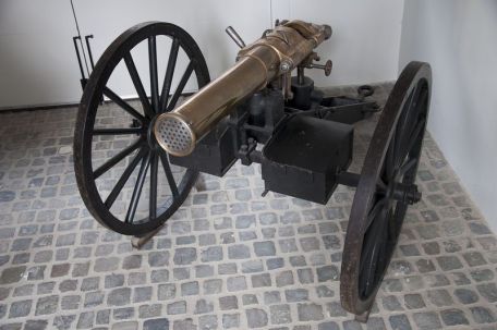 Montigny Mitrailleuse