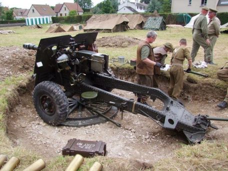 Ordnance QF 25-pounder (ANGOLAN BUSH WAR, COLD WAR, WORLD WAR 2) Ordnance QF 25-pounder