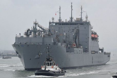 USNS Robert E. Peary (T-AKE-5)