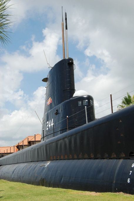 USS Cavalla (SS-244) (COLD WAR, WORLD WAR 2) USS Cavalla (SS-244)