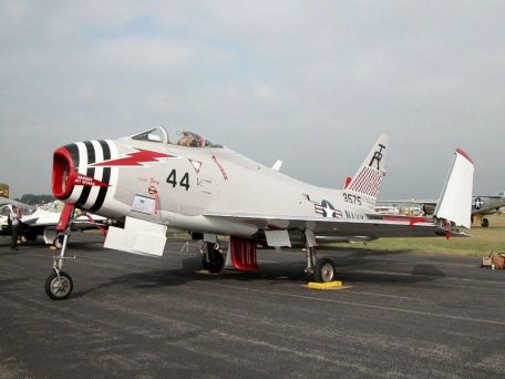 North American FJ-4 Fury (COLD WAR) North American FJ-4 Fury