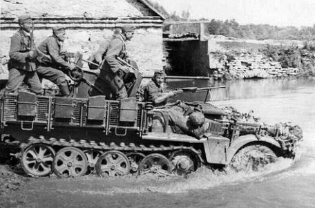 SdKfz 10 leichter ZugKraftwagen lt