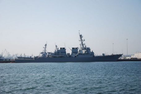USS Decatur (DDG-73)