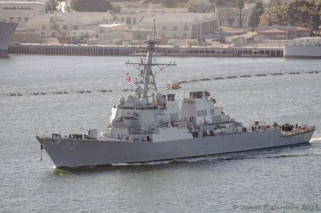 USS Decatur (DDG-73)