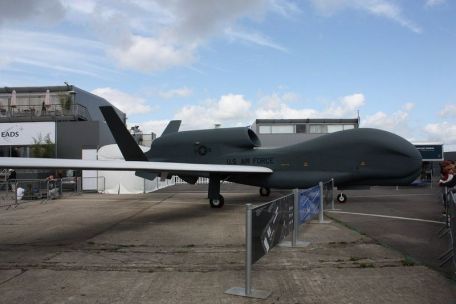 Northrop Grumman RQ-4 Global Hawk (MODERN AIRCRAFT, DRONE TECHNOLOGY) Northrop Grumman RQ-4 Global Hawk