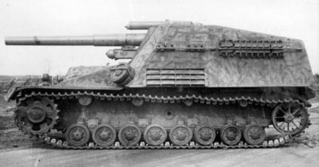 SdKfz 165 Panzerfeldhaubitze 18M (Hummel)