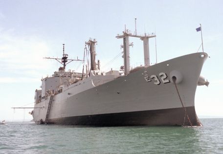 USS Flint (AR-32 / T-AE-32) (COLD WAR, MODERN NAVY, VIETNAM WAR) USS Flint (AR-32 / T-AE-32)