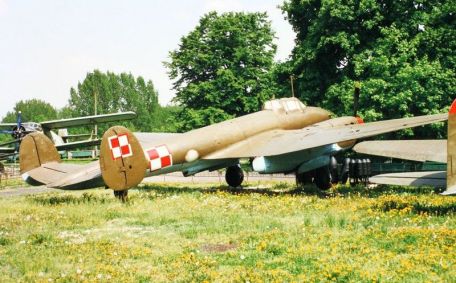 Petlyakov Pe-2 (Pawn) (COLD WAR, WORLD WAR 2, WARSAW PACT) Petlyakov Pe-2 (Pawn)