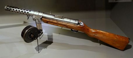 Bergmann MP18/I (Maschinenpistole 18/I)