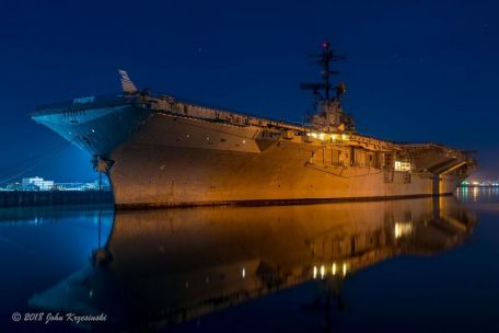 USS Hornet (CV-8) (BATTLE OF MIDWAY, WORLD WAR 2) USS Hornet (CV-8)