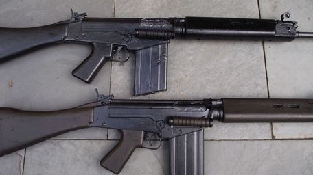 Enfield L1A1 SLR (Self-Loading Rifle) (COLD WAR, MODERN, VIETNAM WAR) Enfield L1A1 SLR (Self-Loading Rifle)