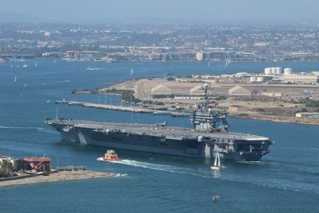USS John C. Stennis (CVN-74) (COLD WAR, MODERN NAVY) USS John C. Stennis (CVN-74)