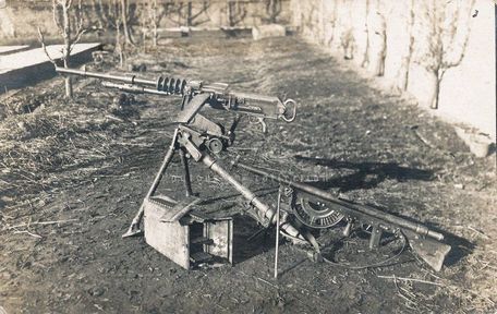 Fusil-Mitrailleur Modele 1915 CSRG (Chauchat) (INTERWAR, WORLD WAR 1) Fusil-Mitrailleur Modele 1915 CSRG (Chauchat)