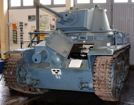 Stridsvagn m/31 (Strv m/31) / Landsverk L-10 (WORLD WAR 2) Stridsvagn m/31 (Strv m/31) / Landsverk L-10