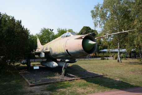 Sukhoi Su-20 (Fitter-C)