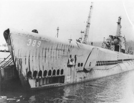 USS Piranha (SS-389)