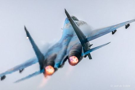Sukhoi Su-27 (Flanker) (4TH GENERATION, COLD WAR, MODERN AIRCRAFT, WARSAW PACT) Sukhoi Su-27 (Flanker)