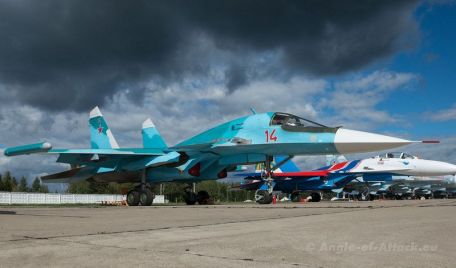 Sukhoi Su-34 (Fullback) (MODERN AIRCRAFT) Sukhoi Su-34 (Fullback)