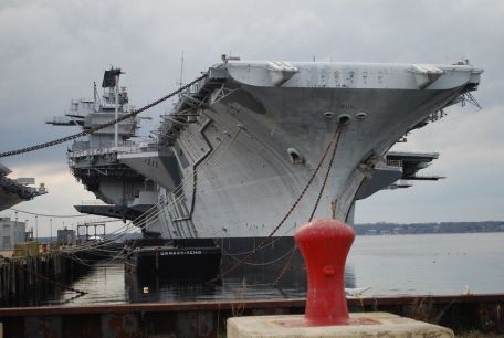 USS Saratoga (CV-60) (COLD WAR, VIETNAM WAR) USS Saratoga (CV-60)