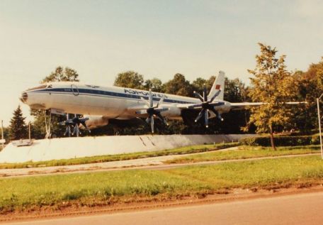 Tupolev Tu-114 (Cleat) (COLD WAR) Tupolev Tu-114 (Cleat)