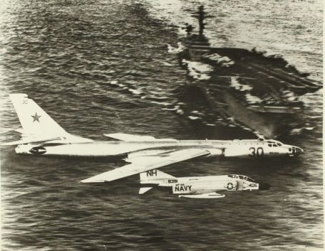 Tupolev Tu-16 (Badger) (COLD WAR, IRAN-IRAQ WAR, SIX DAY WAR, SOVIET-AFGHAN WAR, YOM KIPPUR WAR) Tupolev Tu-16 (Badger)