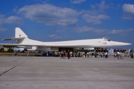 Tupolev Tu-160 (Blackjack) (COLD WAR, MODERN AIRCRAFT) Tupolev Tu-160 (Blackjack)