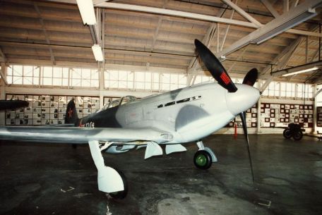 Yakovlev Yak-9 (Frank) (COLD WAR, KOREAN WAR, WORLD WAR 2) Yakovlev Yak-9 (Frank)