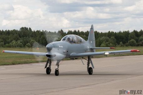 Yakovlev Yak-152 (MODERN AIRCRAFT) Yakovlev Yak-152