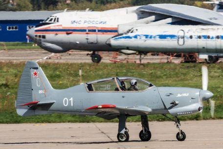 Yakovlev Yak-152 (MODERN AIRCRAFT) Yakovlev Yak-152
